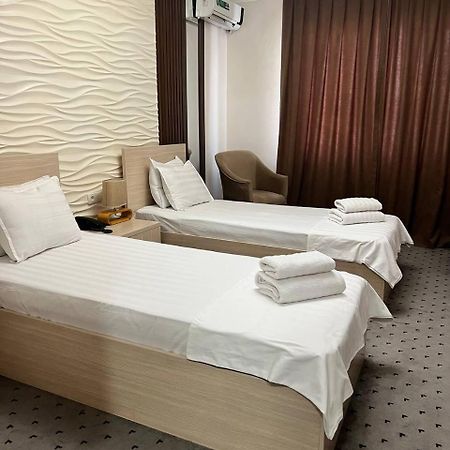 Orzu Hotel Namangan Extérieur photo