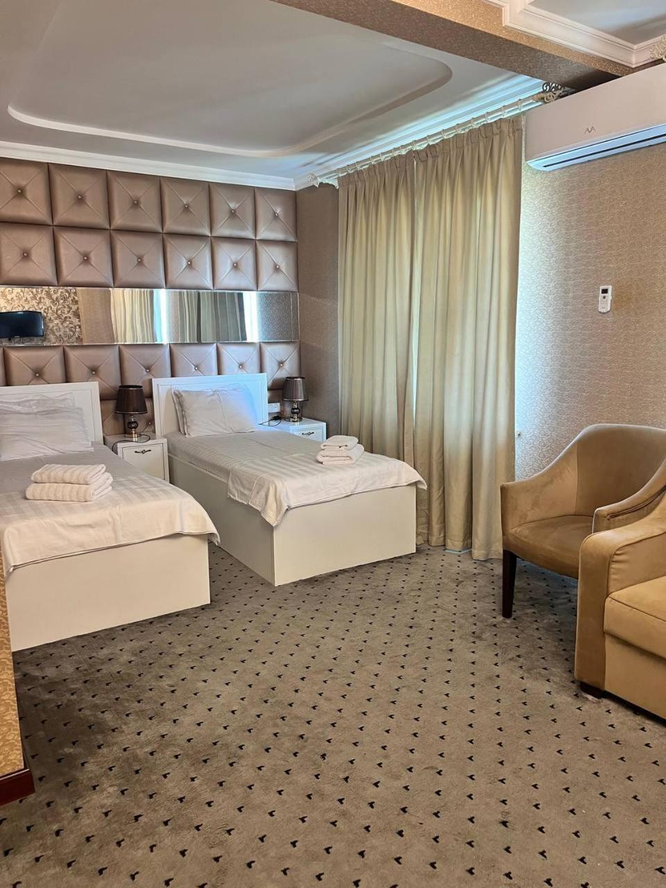 Orzu Hotel Namangan Extérieur photo