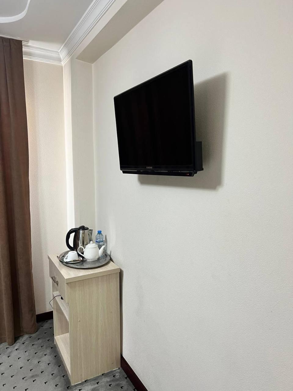 Orzu Hotel Namangan Extérieur photo