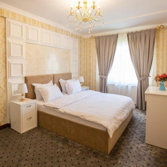 Orzu Hotel Namangan Extérieur photo